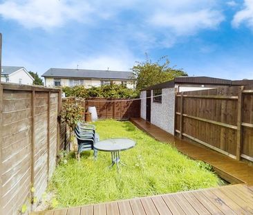 4 bedroom semi-detached house to rent - Photo 4