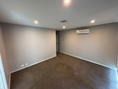 7 Belsay Chase, Chirnside Park - Where Comfort Meets Convenience - Photo 2