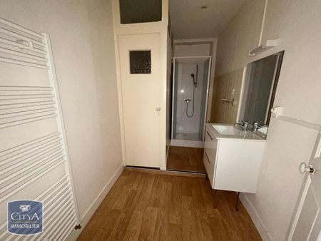 Location Appartement 3 pièces 67m² LAVAL 53000 - Photo 4