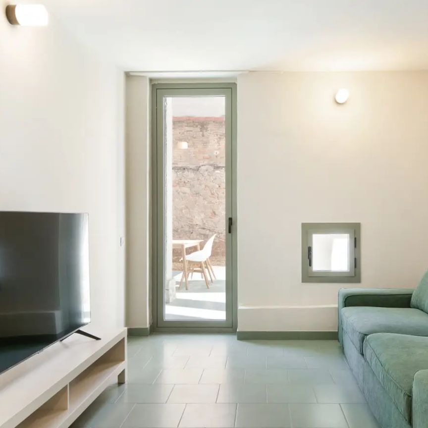 2-bedroom apartment for rent in Sants, all bills included - Photo 1