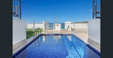 Renovated beachside apartment - Photo 5