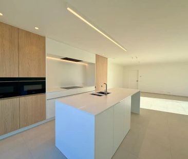 Halfopen nieuwbouwwoning op ruim perceel te centrum Tielt! - Foto 5