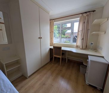 6 bedroom semi-detached house to rent - Photo 6