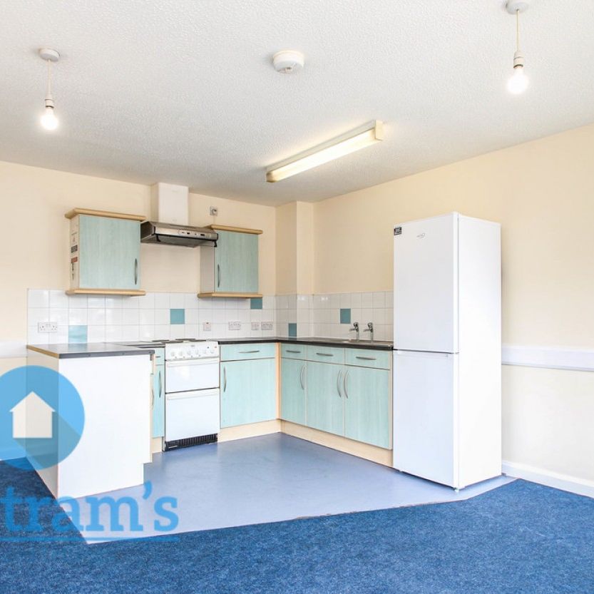 2 bed Apartment for Rent - Photo 1