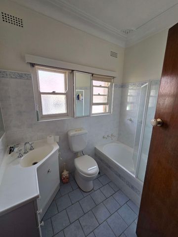 Beverly Hills - Photo 3