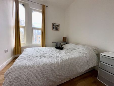 1 Bed Flat, Peckham Road, SE5 - Photo 2