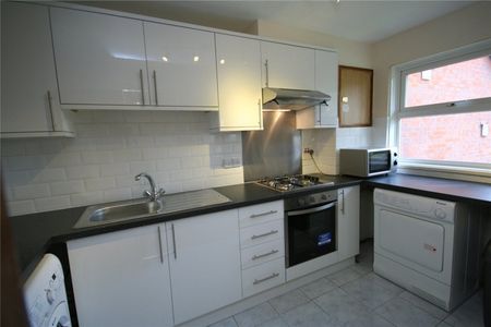 Fountain Gardens, Windsor, Berkshire,SL4 - Photo 3