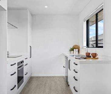 3b Shillingford Boulevard, Rolleston - Photo 2