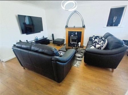 Jubilee Close, Spalding, Sutton St. James - Photo 2