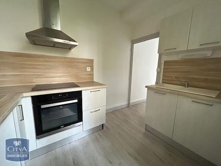 Location Maison 9 pièces 210m² POITIERS 86000 - Photo 4