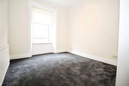 3 bedroom maisonette to rent - Photo 3