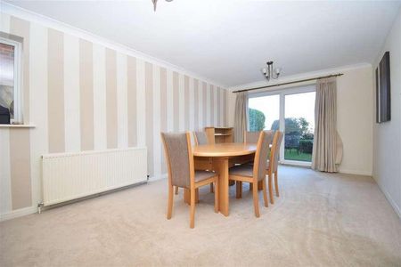 Cliffe Crest, Horbury, WF4 - Photo 4