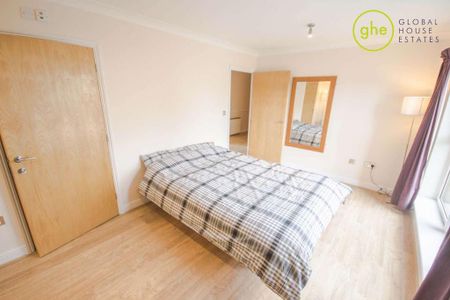 2 bedroom flat to rent - Photo 4