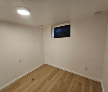 For Lease - 72 Auburn Avenue Unit# Lower, Toronto, Ontario - Photo 6