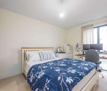 Friern Barnet Road, Friern Barnet, N11 - Photo 3