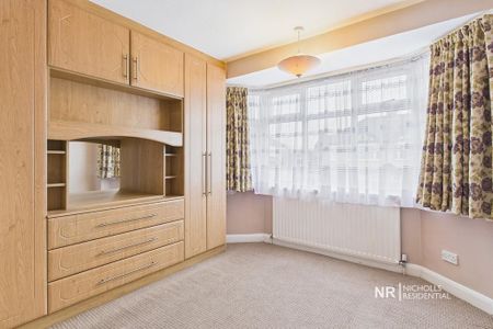 3 bedroom semi-detached house to rent - Photo 3