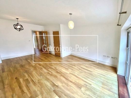 Epsom Road, Guildford - Photo 1