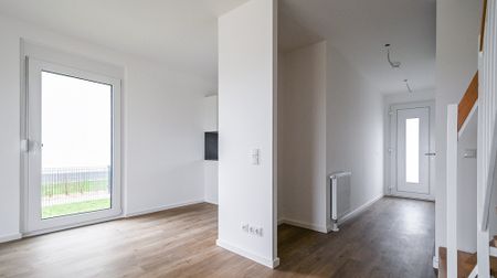 5-ZIMMER REIHENENDHAUS MIT UNVERBAUTEM GRÜNBLICK INKL.TERRASSE, EINBAUKÜCHE, 2 BÄDER UND GARTEN - Foto 2