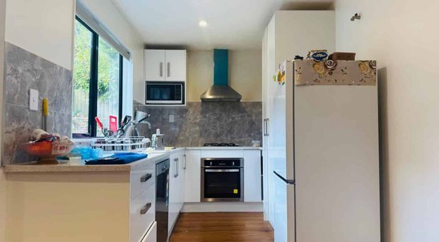 Spacious Modern Living in a Premium Location - Photo 1