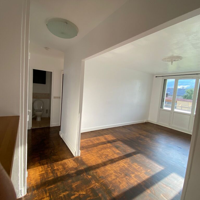 Location Appartement 4 pièces 66m² BOIS D ARCY 78390 - Photo 1