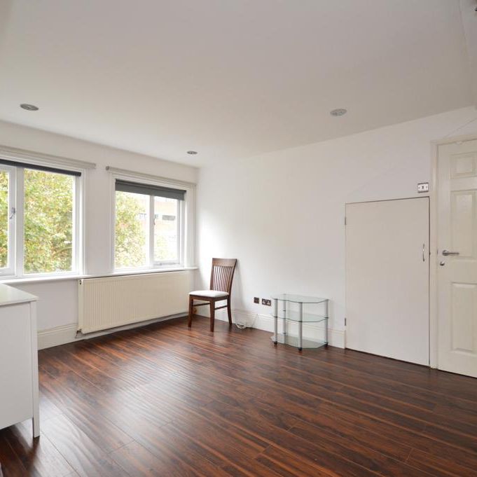 3 bedroom flat to rent - Photo 1