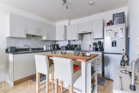 Schoolgate Drive, MORDEN - Photo 3