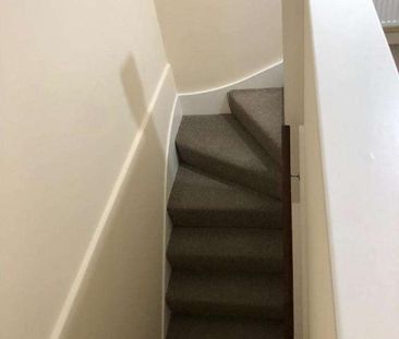 Marvels Lane, Grove Park, London, SE12 - Photo 3