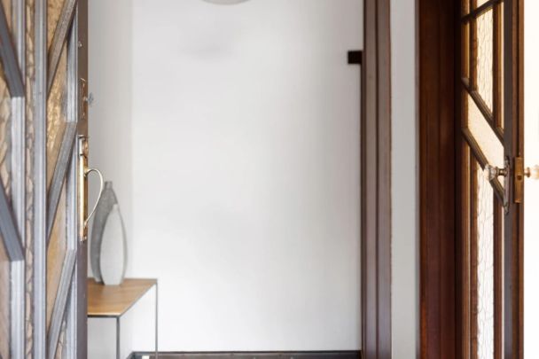 Gorgeous Family Living! - Photo 1