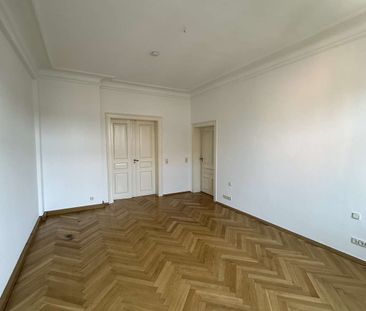 Stilvolle &amp; renovierte 5-Raum-Wohnung in der Weimarer Westvorstadt! - Foto 5