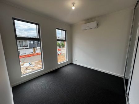 10 Florence Lane, Tonsley - Photo 4