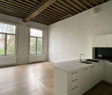 ANTWERPEN - authentiek huis met 2 slaapkamers en polyvalente ruimte - Foto 5