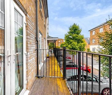 4 bedroom terraced house to rent - Photo 5