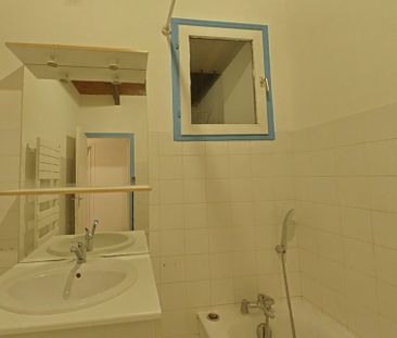 APPARTEMENT T5 A LOUER - BRIGNAIS - 116.7 m2 - 1 110 € charges comp... - Photo 3