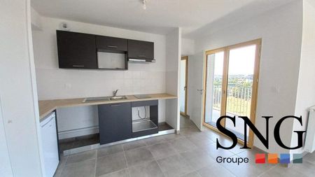 T2 AVEC LOGGIA ET PARKING - Photo 2