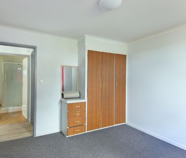 4 / 74 Proposch Street, Oakey - Photo 2