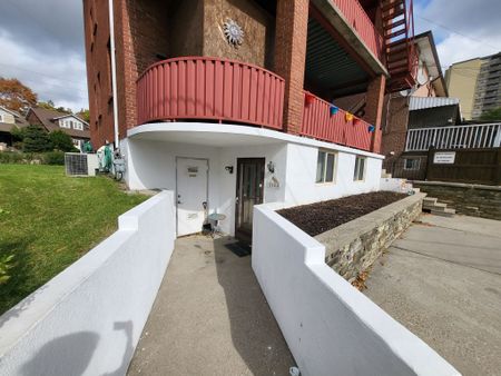 For Lease - 2123 Lawrence Avenue Unit# #1, Toronto, Ontario - Photo 3