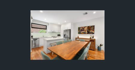 Modern 3-Bedroom Townhouse with Style, Space & Sunlight - Photo 3