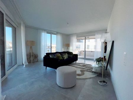 SPACIOUS RECENT 4½-ROOM APARTMENT - Photo 4