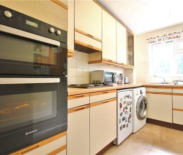 1 bedroom maisonette to rent - Photo 3