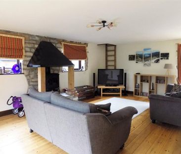 4 bedroom detached house to rent - Photo 2