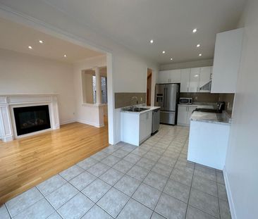 For Lease - 34 Vanderpool Crescent Unit# Upper Level, Brampton, Ont... - Photo 5