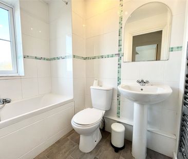2 Bedroom - Photo 5