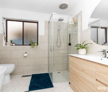 Comfortable Living Close to the CBD - Photo 2