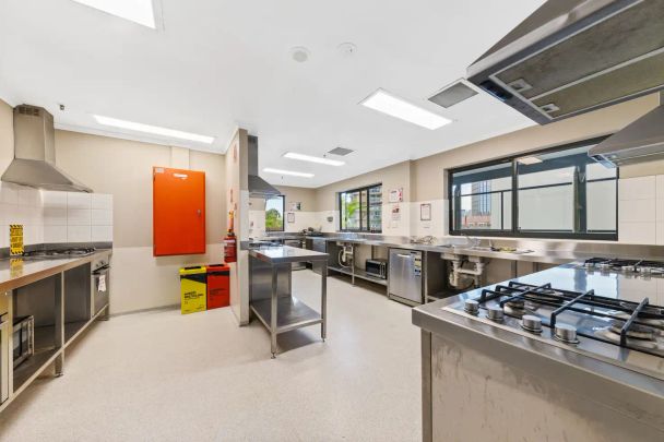 “Furnished Studio in Prime City Location” - Photo 1
