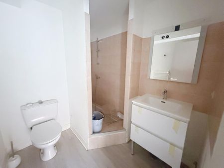 Location Appartement 1 pièce 24m² AGEN 47000 - Photo 3