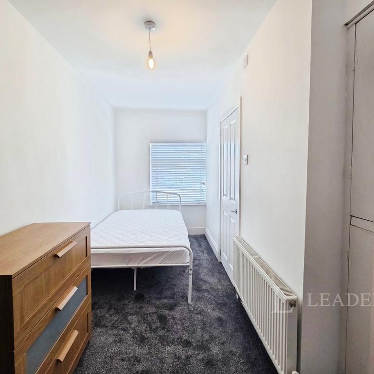 House share to rent - Photo 1