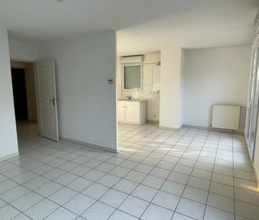 Location Appartement 3 pièces 64m² NIMES 30000 - Photo 1