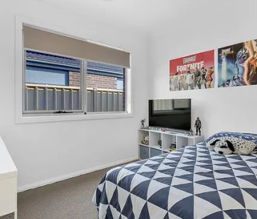 QUALITY 3 BEDROOM HOME - Photo 6