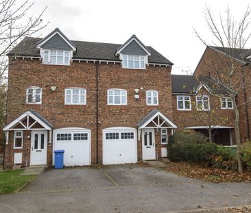 Well-presented and deceptively spacious three bedroom, three-storey... - Photo 6