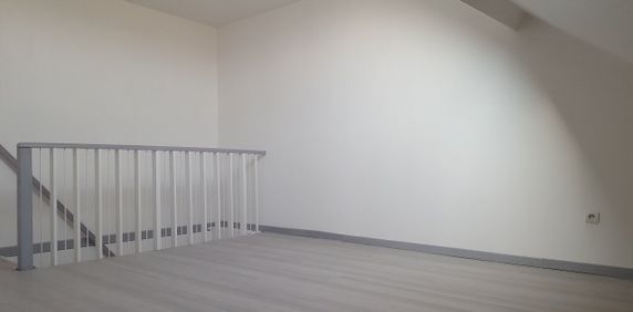 Location Maison 4 pièces 77m² - Photo 2